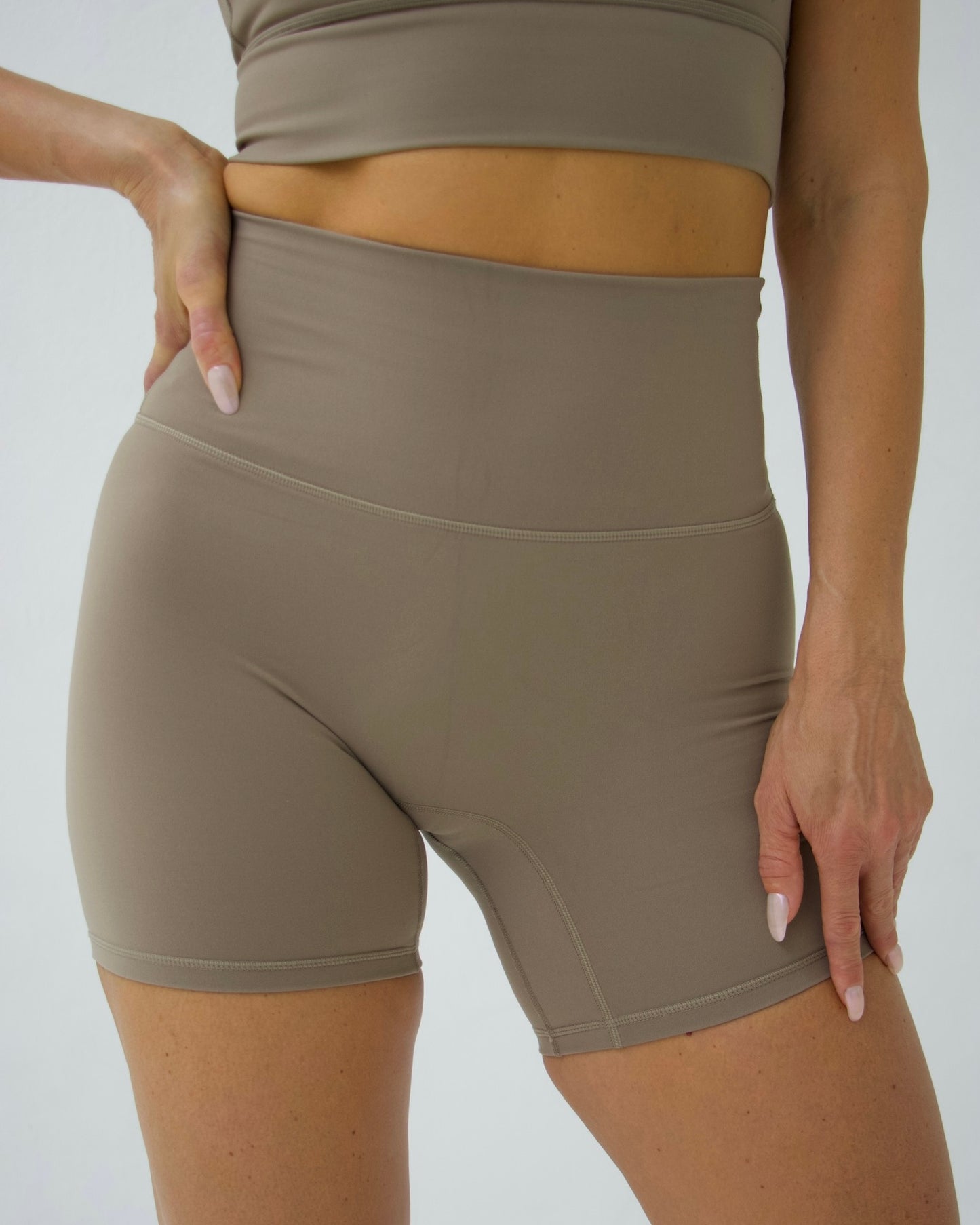 Terra Shorts Khaki